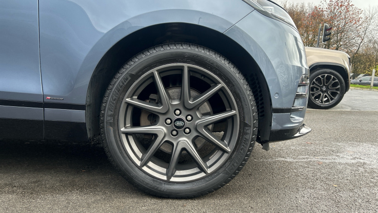 Land Rover Range Rover Velar 2.0 D200 R-Dynamic HSE 5dr Auto Diesel Estate